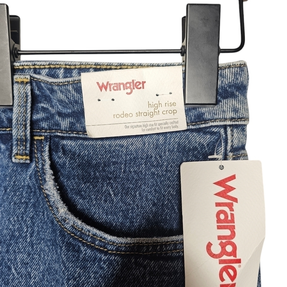 Wrangler High Rise Rodeo Straight Crop - Picture 3 of 5